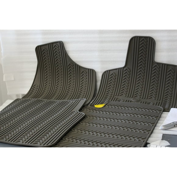 Mopar 82213401AB Premium Carpet Floor Mat Chrysler Mopar 82213401AB Premium Carpet Floor Mat Chrysler